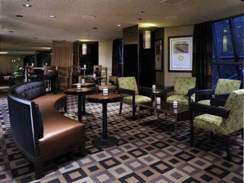 Crowne Plaza Newly Renovated With No Fee Hotel